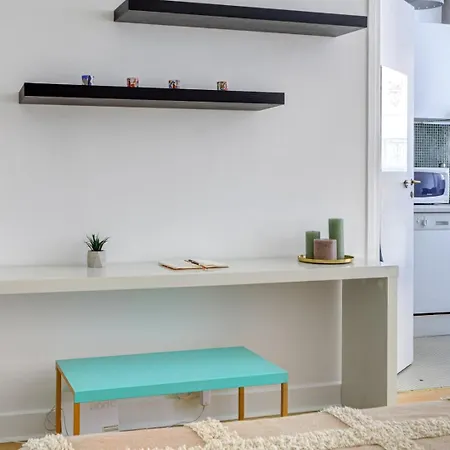 Apartment Bnbnook - Cozy With Balcony - Eiffel Tower