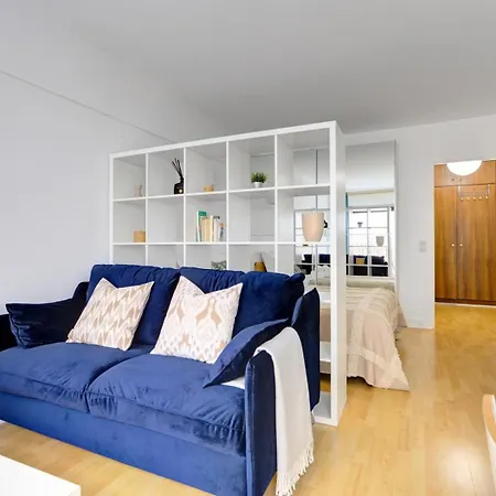 Apartment Bnbnook - Cozy With Balcony - Eiffel Tower Paris